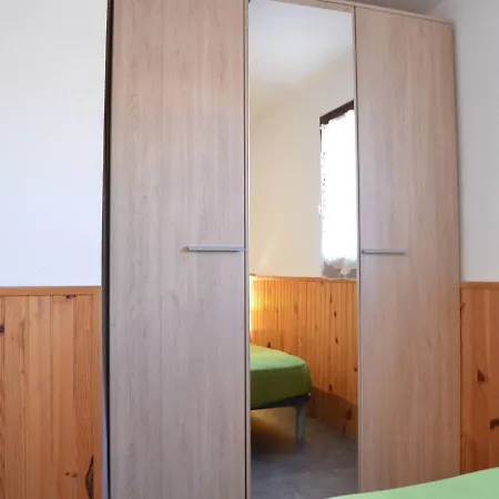 Pavillon Climatise, 300m Plage, 2 + Mezzanine, Terrasse Sud, Parking, Proche Commerces - Fr-1-229d-84 * Fleury (Aude)